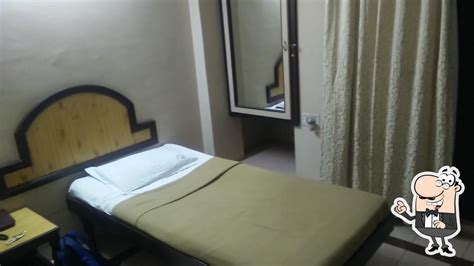 Vijaya Lakshmi & Dolphin Boarding & Lodging Hotel, Toranagallu ...