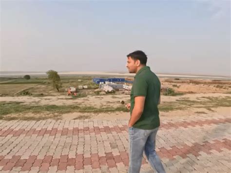 After electoral defeat, Tej Pratap Yadav restarts his blogging journey