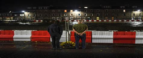 Flood Barriers | Flood Barriers Manufacturer | Flood Control Barriers ...