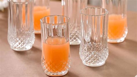 ड्रिंक्स के शौकीन जान लें, शैम्पेन से मार्टिनी तक कितने प्रकार के होते ...