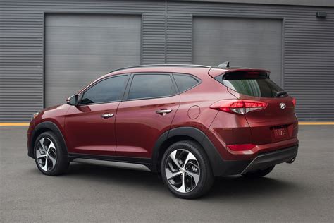 HYUNDAI Tucson Specs, Performance & Photos - 2016, 2017, 2018 - autoevolution