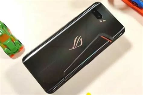 Asus ROG Phone II Is The Perfect Phone For Mobile Gaming, And It Doesn ...