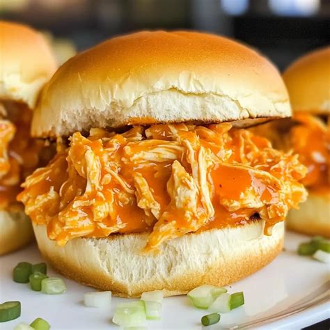 Delicious Slow Cooker Buffalo Chicken Sliders in 3 Easy Steps – Fresh ...