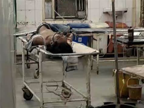 Shootout between robber and police in Gwalior, officer hit twice ...