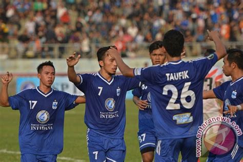 PSIS Semarang vs 的图像结果