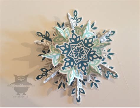 Dani's Thoughtful Corner: Festive Flurry 3-dimensional Snowflake