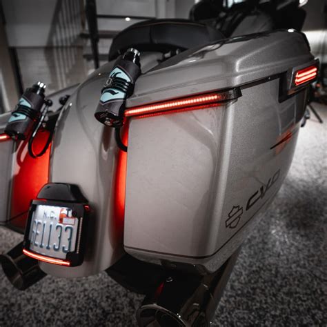 CUSTOM DYNAMICS – LOW PROFILE LED SADDLEBAG LIGHTS FOR 2023-2025 / 202 ...