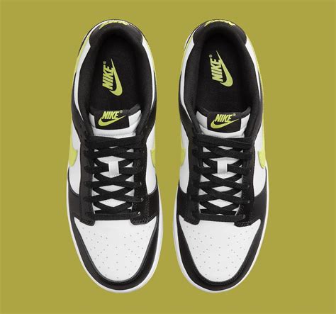 Nike Dunk Low Bright Cactus DV0833-110