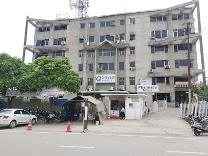 Noida City Centre Metro Station, Map, Route, Timings, Fare, Entry/Exit