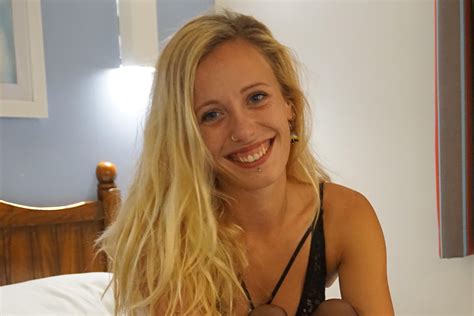 Bendy Bella (u/bendybella) - Reddit