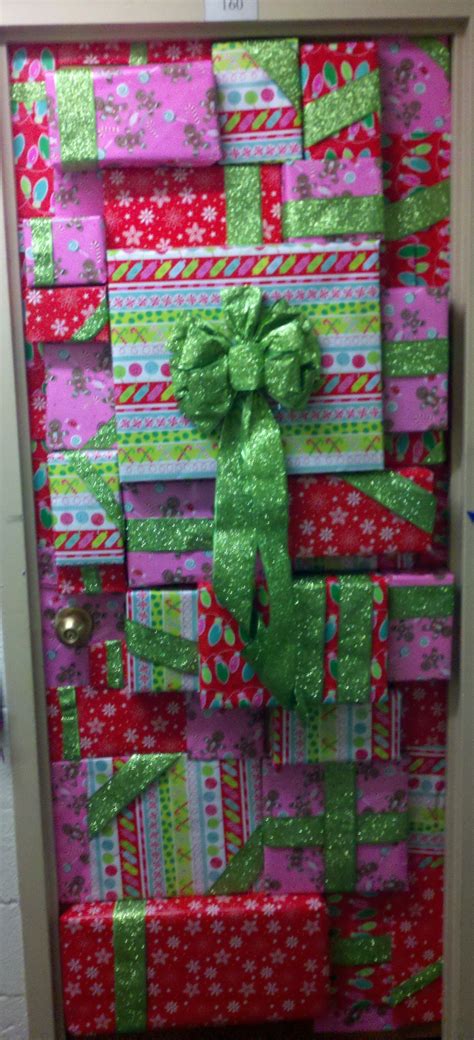 Christmas Door Wrapping Paper - Holiday Wrapping Inspiration