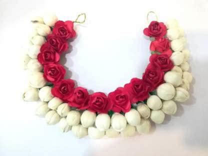 Gogi Enterprises hair gajra flower, bridal accessories Hair Gajra For ...