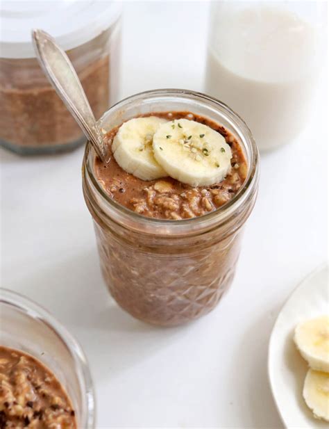 Chocolate Overnight Oats - Detoxinista