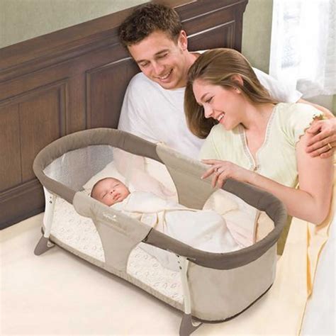 What is co-sleeping, how to have safe co-sleeping with your infants