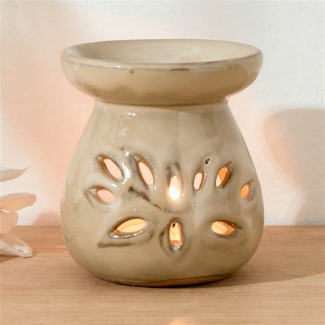 Buy Scentscape Gotham Ceramic Oil Burner from Home Centre at just INR 129.0