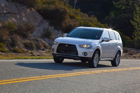 2010 Mitsubishi Outlander Image. Photo 22 of 28