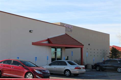 Restaurants, Gyms, and Hotels in High Resort - Rio Rancho, NM