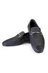 Buy Black Ethan Weave Textured Leather Shoes For Men by SHUTIQ Online ...