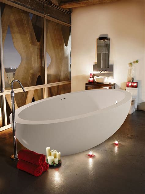 Bathtub Large Bathroom at Vicki Holland blog