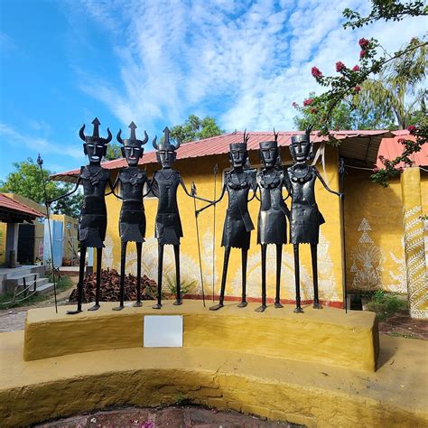 PIPUL ODI MUSEUM RESORT (Barkul) - Inn Reviews, Photos, Rate Comparison ...