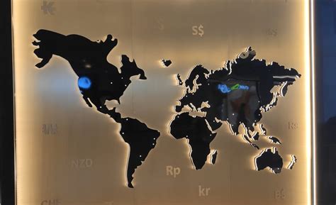 Building Wall Frame Signage 的图像结果