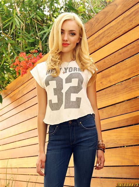 Hot Peyton List Photos