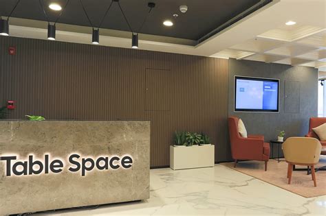 Table space DLF Cyber Greens - Coworking Space and Shared Office Space ...