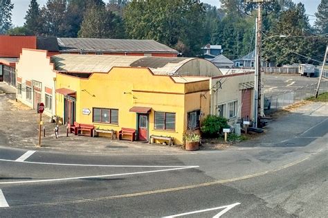 102 Everson Rd, Everson, WA 98247 - Over the Mooon | LoopNet