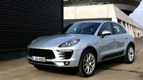 2015 Porsche Macan Turbo Video Road Test