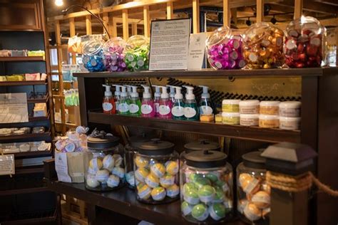 The Local Store Picton 的图像结果