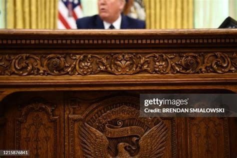 President at Desk 的图像结果