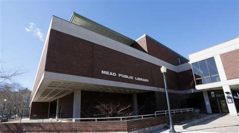 Mead Public Library director discusses recent overdose death