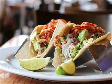 Best bars in Burbank for cocktails, beer and wine