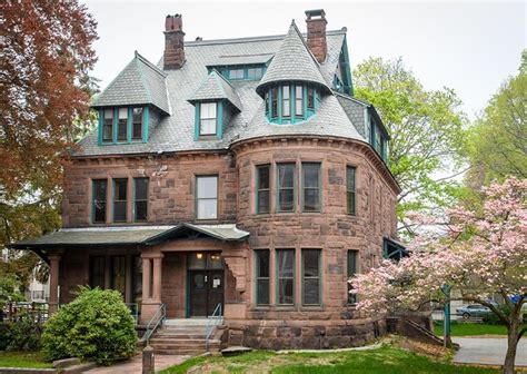 Study Postgraduate Courses at Clark University, Massachusetts