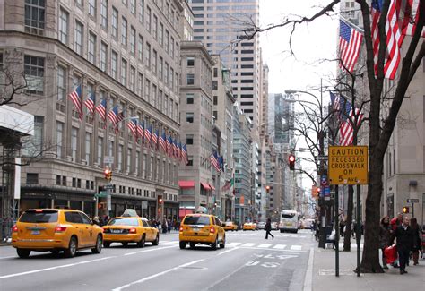 Shoppen in der Fifth Avenue - NewYorkCity.de