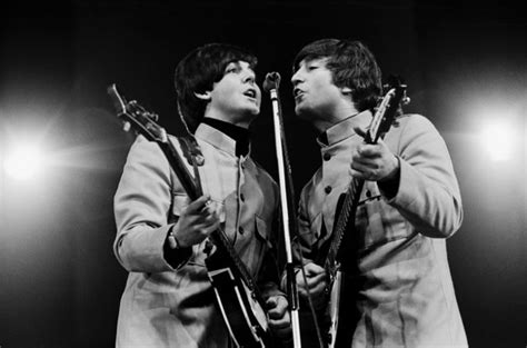John Lennon がThe Beatlesのリーダーとして、Paul McCartneyに挑戦した曲とは - ゆめ参加NAブログ ...