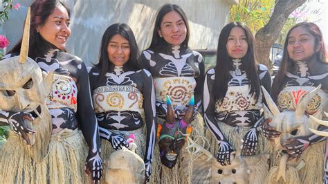 Behind the mask in Mexico's Carnival - Trufflepig