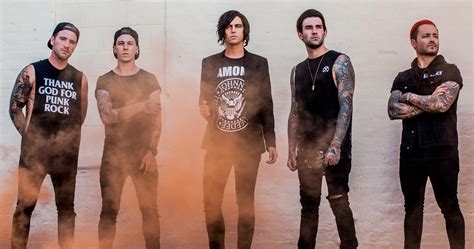Geeking Out On Music: A Sleeping With Sirens Interview