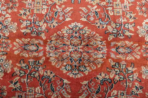 Buy Luxury Beetel Red Dark Blue Woolen Hand Knotted Premium Carpet ...