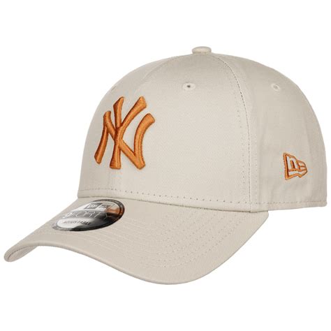 9Forty NY Yankees MLB Cap by New Era - 29,95