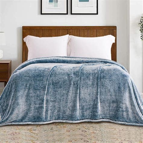 Amazon.com: Exclusivo Mezcla Plush Fuzzy Fleece Bed Blanket Queen Size ...