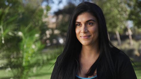 Interview Outside 的图像结果