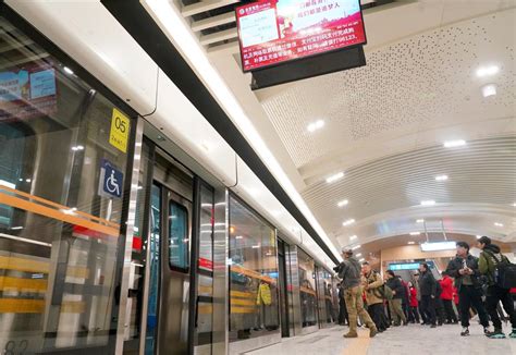 北京这两条地铁新线本周六试运营 环球度假区站暂缓开通_手机新浪网