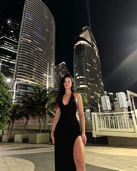 Laura Francesca Saponara (@laurasaponara) • Instagram photos and videos