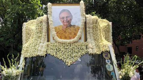 TOP 5 NEWS: राजकीय सम्मान के साथ हुआ दिल्ली की पूर्व मुख्यमंत्री शीला ...