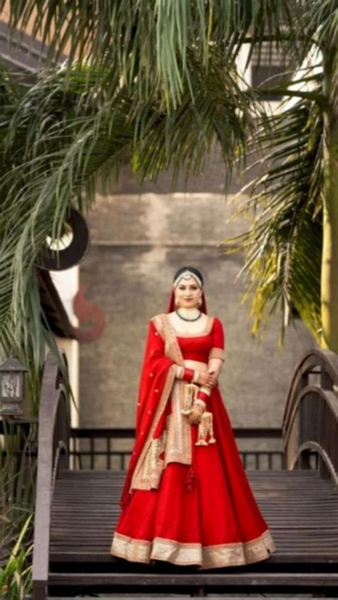 Wedding outfits/Indian outfits/Indian wedding outfits/Bridal outfits/Indian bride