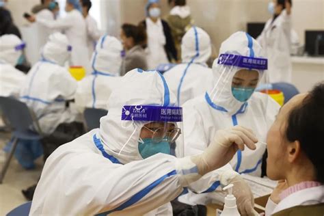今起，上海公立医疗机构核酸检测价格降了！_政务_澎湃新闻-The Paper