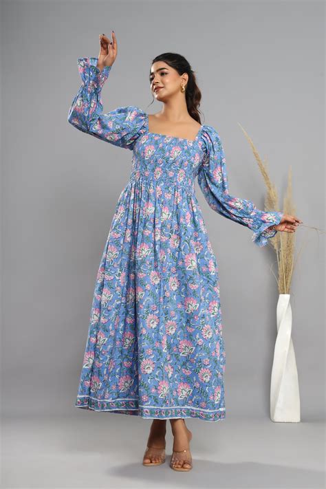 Karni | Timeless Indian Silhouettes in Luxe Fabrics – Karni Exports