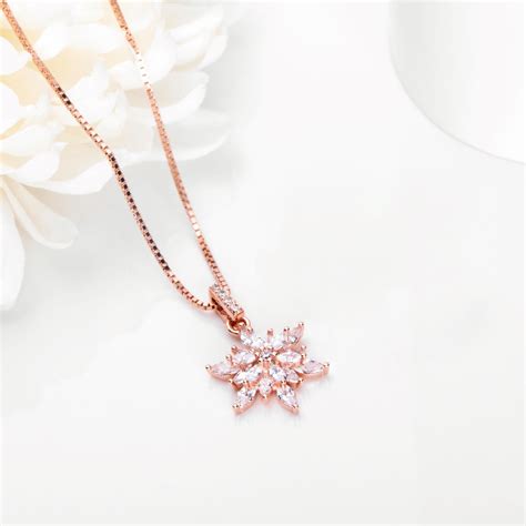Buy Floral Elegance Rose gold Women's Pendant Online – Zavya