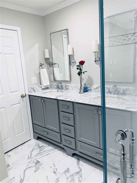 Traditional Bathroom Design with Timeless Elegance - MedTile